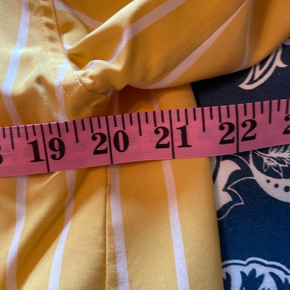 Robbie Bee Silk Yellow & White Striped Button Down Shirt Size Small - Picture 7 of 8